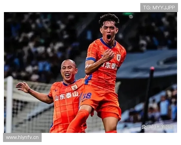 中超联赛最新战报揭晓豪门对决激烈角逐排名变化明显 - 副本 (2) - 副本